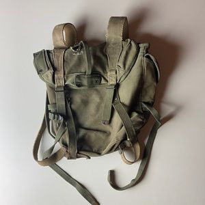 Vintage Military Olive Green Back Pack